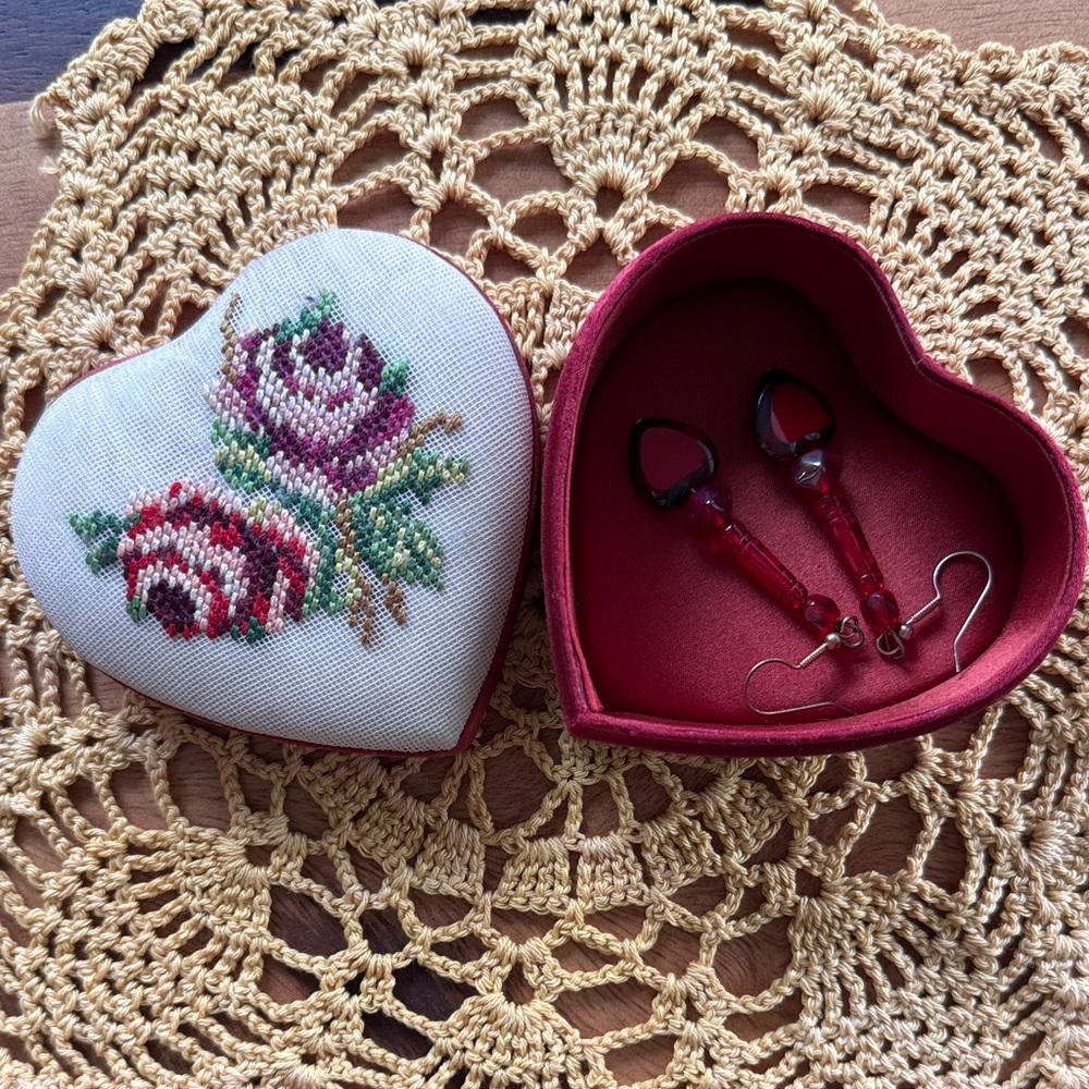 Heart-Shaped Embroidered Jewelry Box with Earrings